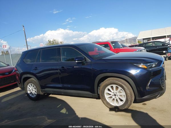 2025 TOYOTA GRAND HIGHLANDER XLE — I116