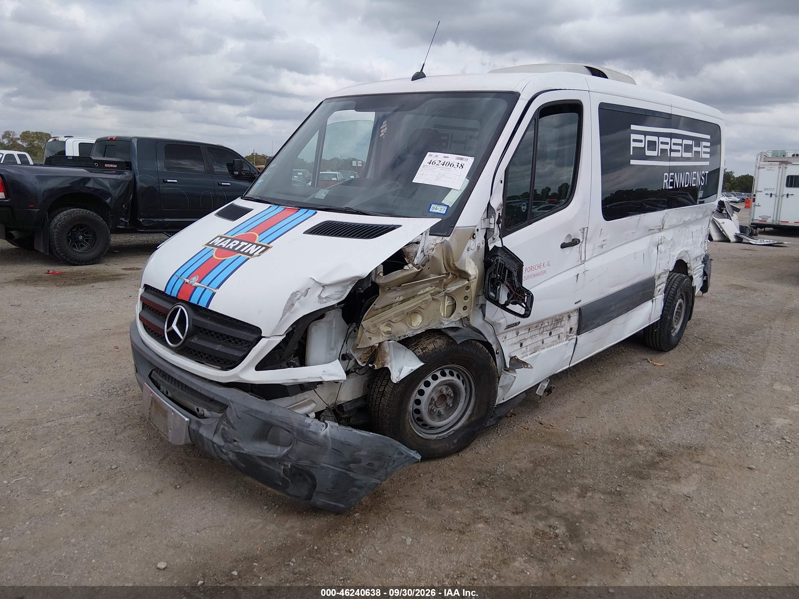 2013 MERCEDES-BENZ SPRINTER 2500 NORMAL ROOF — I2