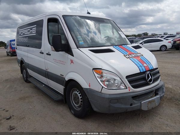 2013 MERCEDES-BENZ SPRINTER 2500 NORMAL ROOF — I1