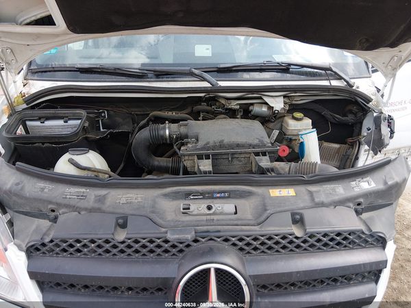 2013 MERCEDES-BENZ SPRINTER 2500 NORMAL ROOF — I10