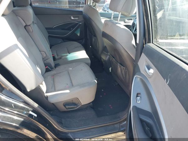 2016 HYUNDAI SANTA FE SE — I8