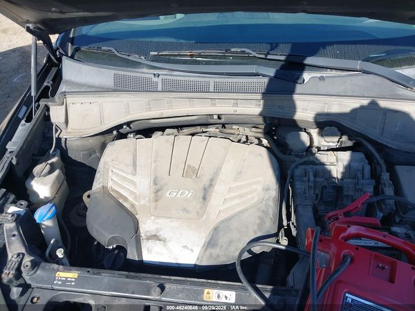 2016 HYUNDAI SANTA FE SE — I10
