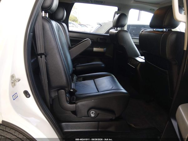 2019 TOYOTA SEQUOIA TRD SPORT — I8