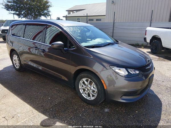 2022 CHRYSLER VOYAGER LX — I1