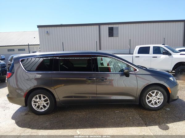 2022 CHRYSLER VOYAGER LX — I116