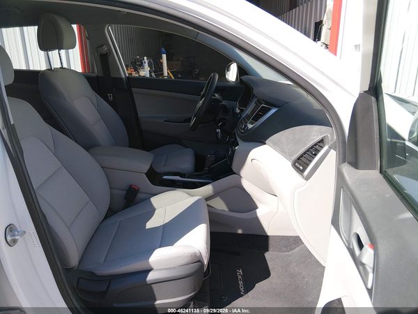 2018 HYUNDAI TUCSON SE — I5