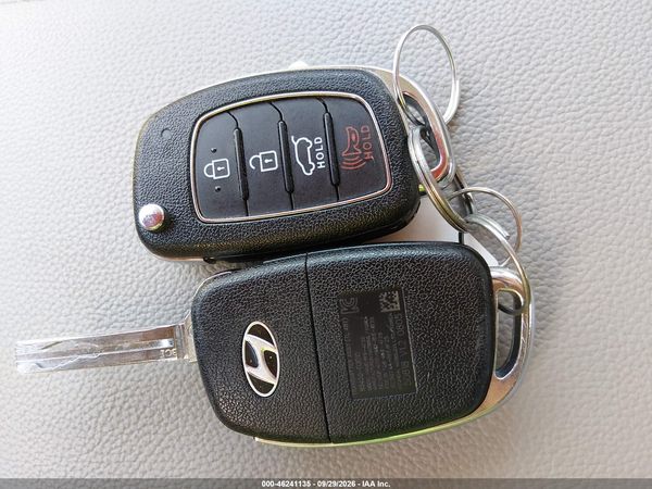 2018 HYUNDAI TUCSON SE — I11