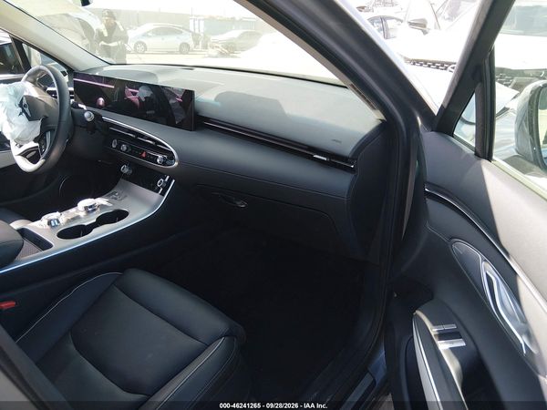 2026 GENESIS GV70 2.5T ADVANCED — I5
