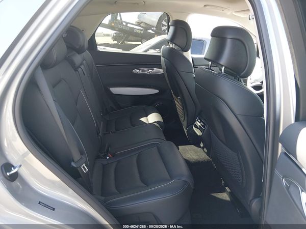 2026 GENESIS GV70 2.5T ADVANCED — I8
