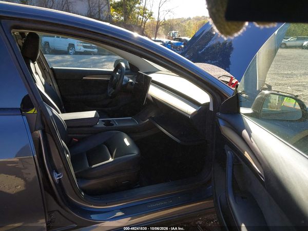 2023 TESLA MODEL 3 — I5