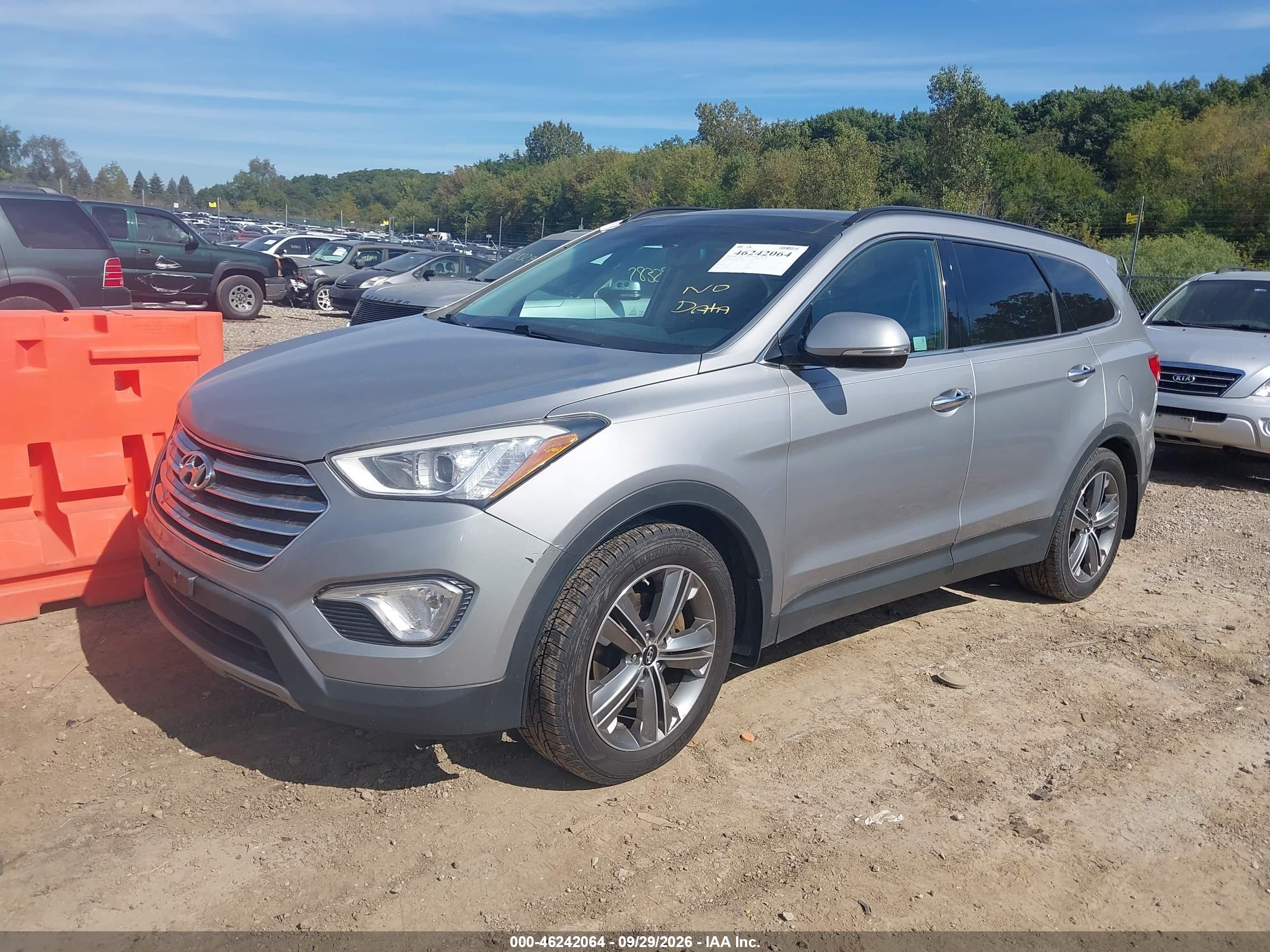2016 HYUNDAI SANTA FE SE — I2