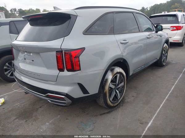 2022 KIA SORENTO EX — I4