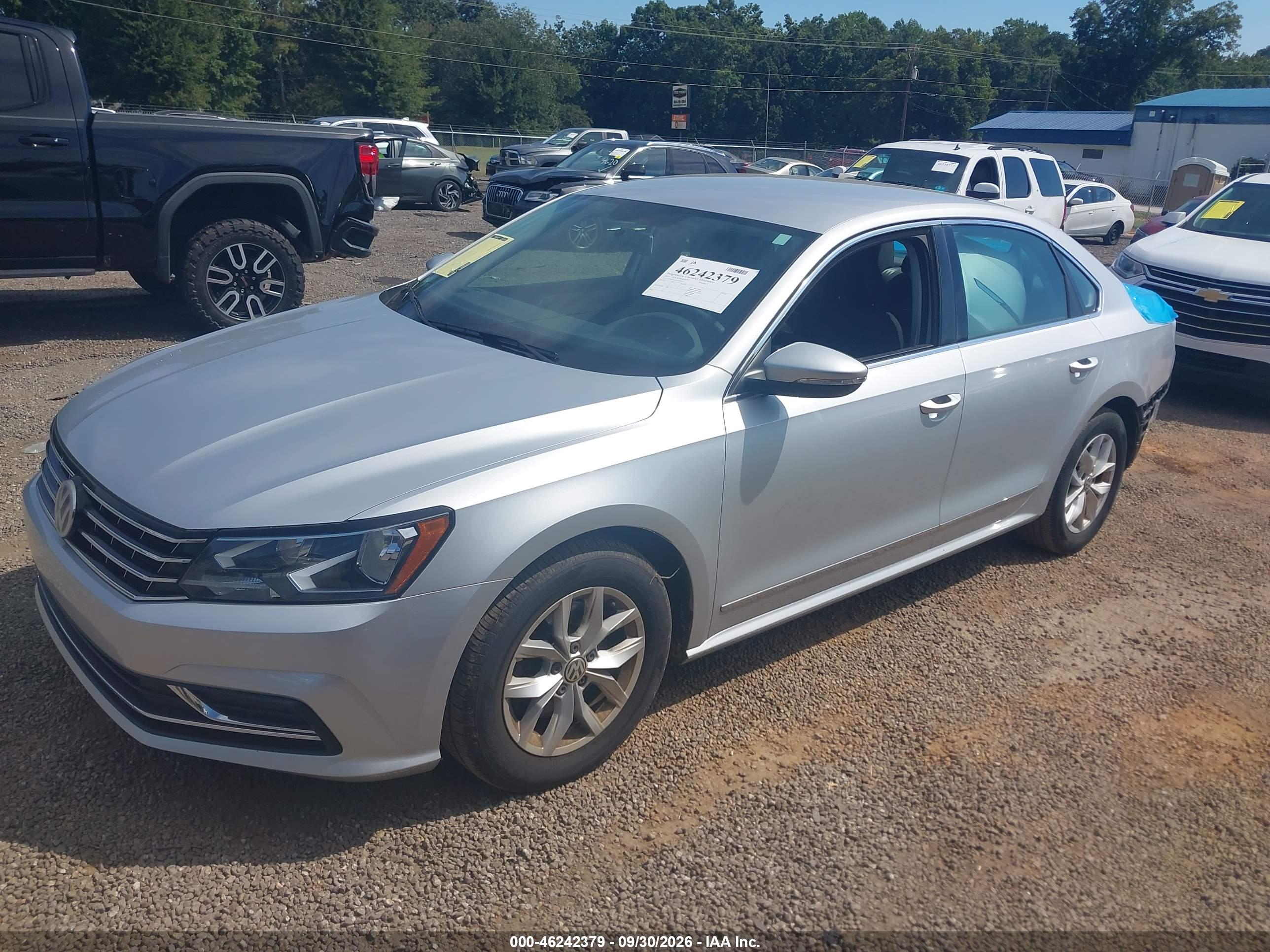2017 VOLKSWAGEN PASSAT 1.8T S — I2