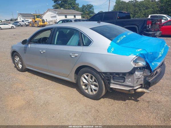 2017 VOLKSWAGEN PASSAT 1.8T S — I3