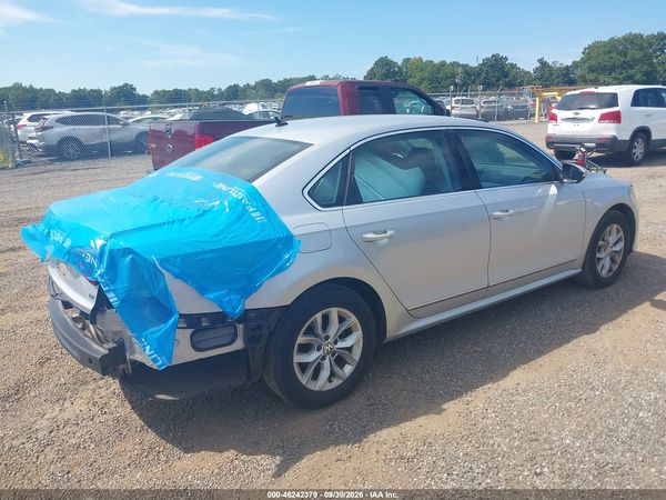 2017 VOLKSWAGEN PASSAT 1.8T S — I4