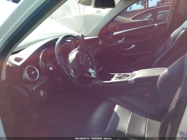 2017 MERCEDES-BENZ C 300 C300 — I152