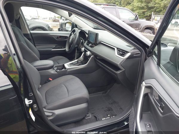 2019 TOYOTA RAV4 LE — I5