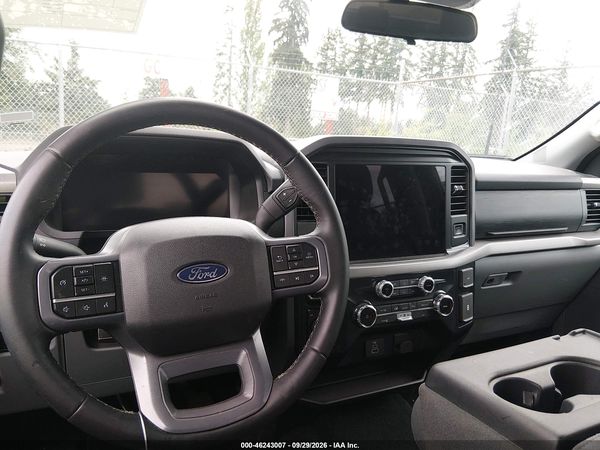 2025 FORD F-150 XLT — I152