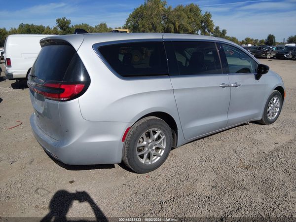 2024 CHRYSLER PACIFICA TOURING L — I4