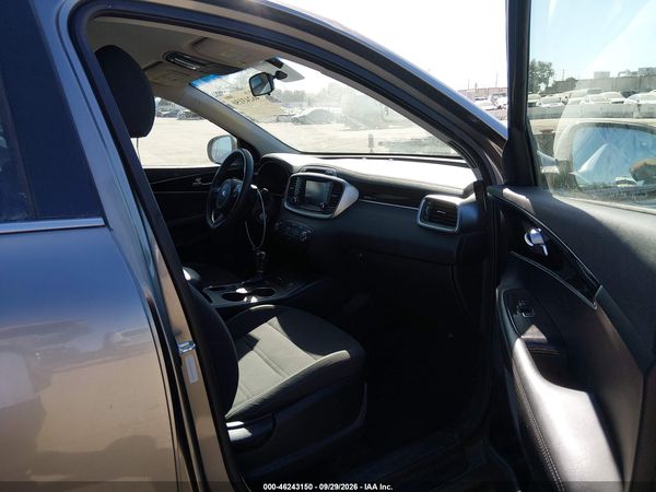 2018 KIA SORENTO 2.4L LX — I5