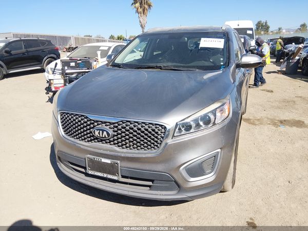 2018 KIA SORENTO 2.4L LX — I6