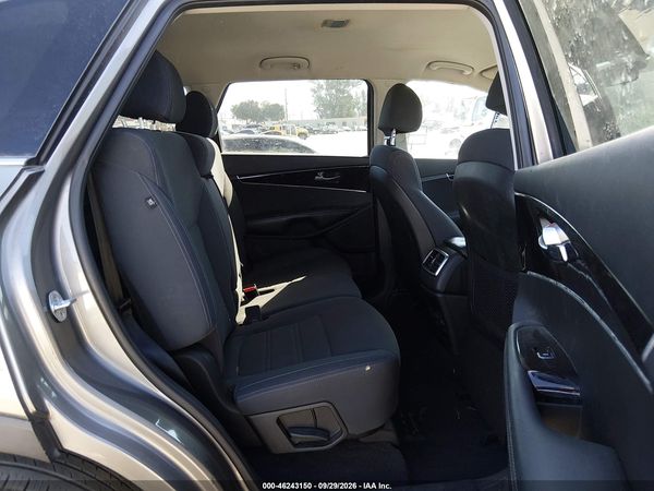 2018 KIA SORENTO 2.4L LX — I8