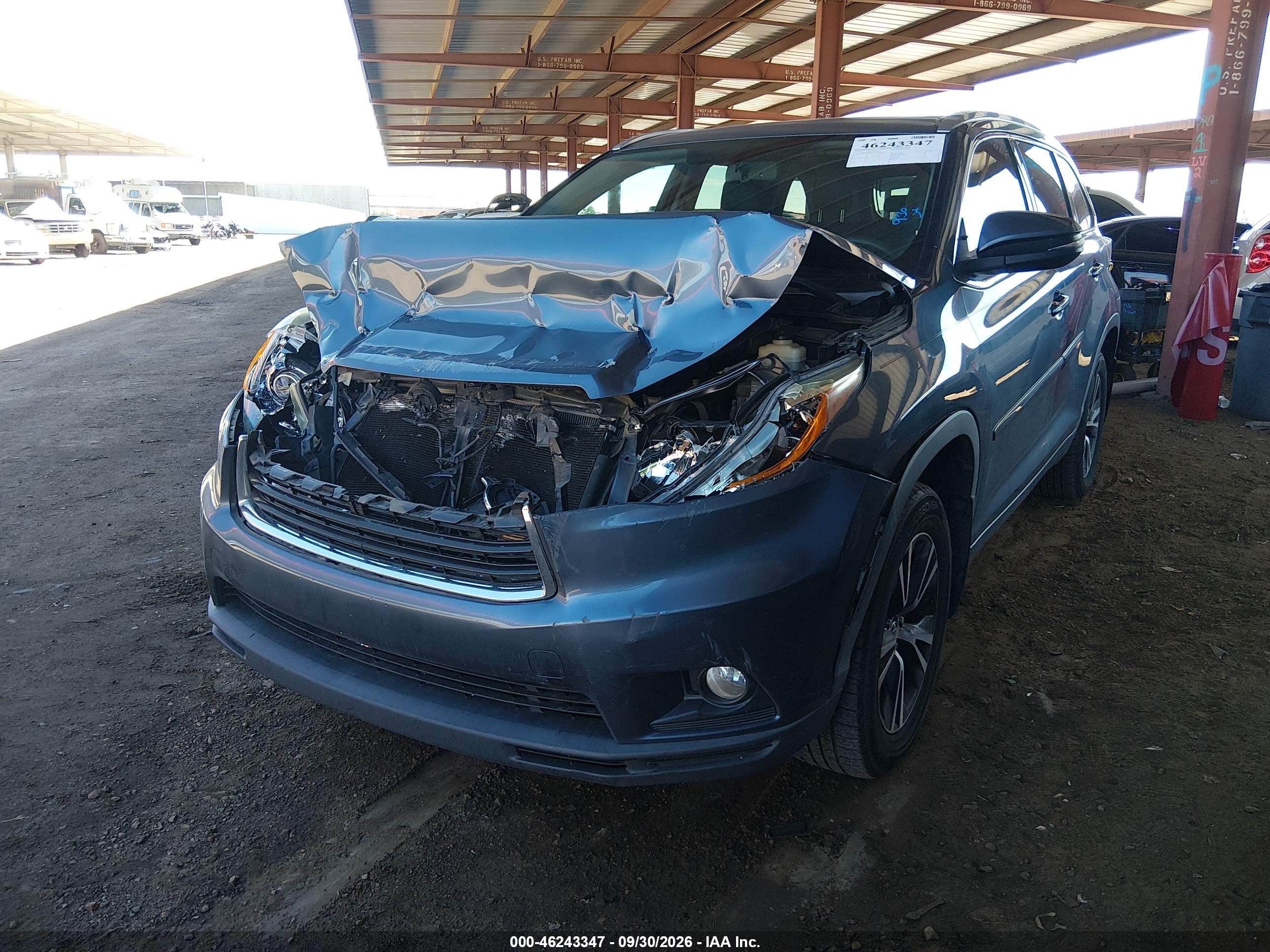 2016 TOYOTA HIGHLANDER XLE V6 — I2