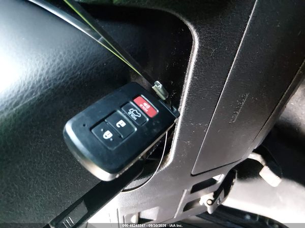 2016 TOYOTA HIGHLANDER XLE V6 — I11