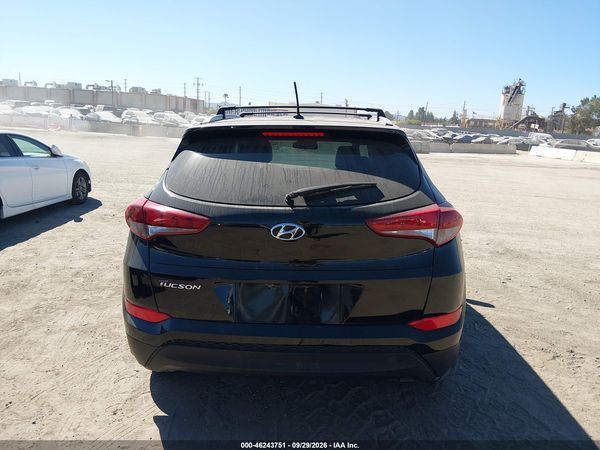 2017 HYUNDAI TUCSON SE — I119