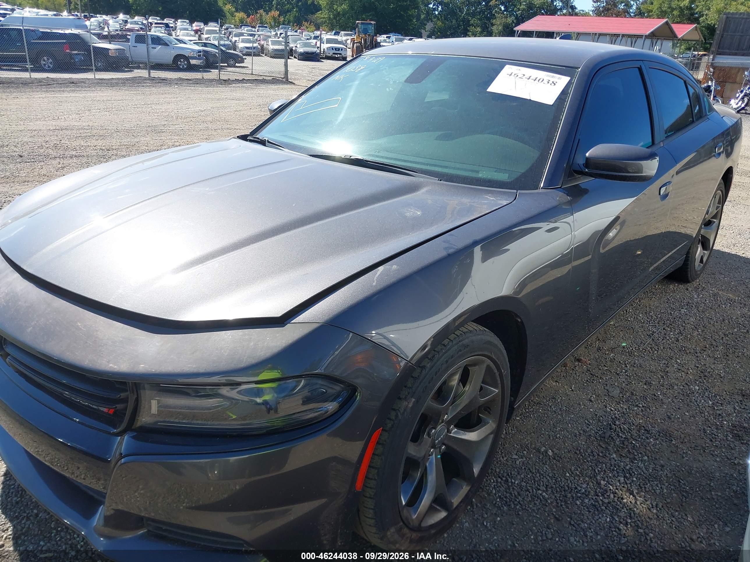 2016 DODGE CHARGER SXT — I2