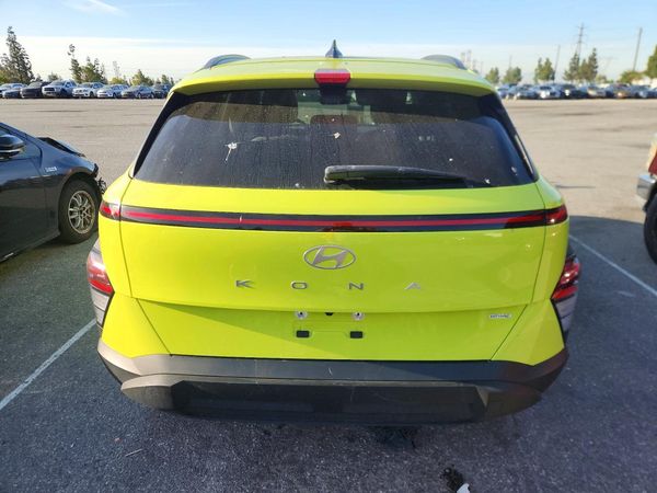 2024 HYUNDAI KONA SE