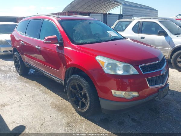 2012 CHEVROLET TRAVERSE 2LT — I1