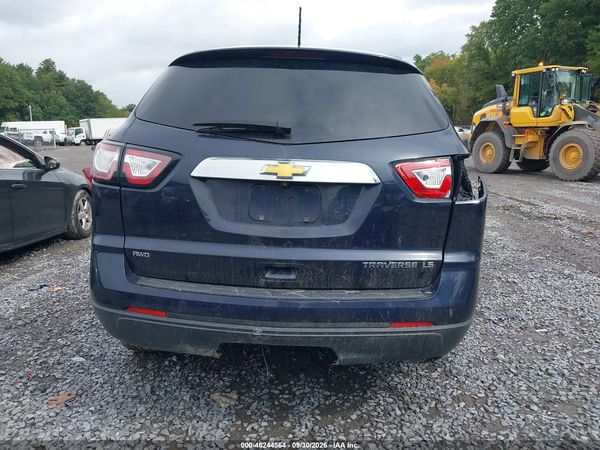 2015 CHEVROLET TRAVERSE LS — I119