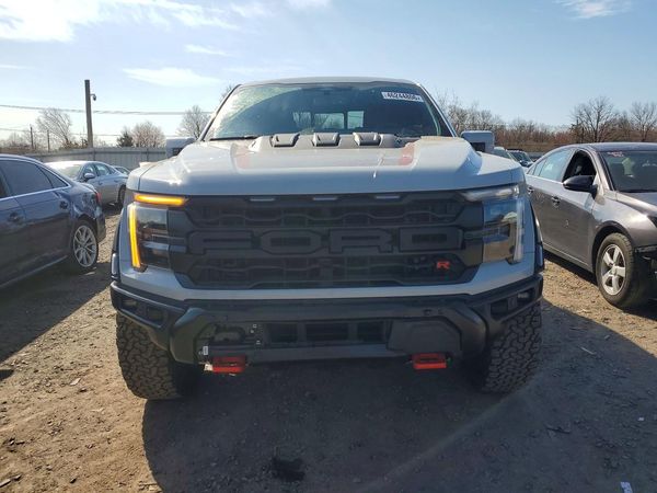 2024 FORD F150