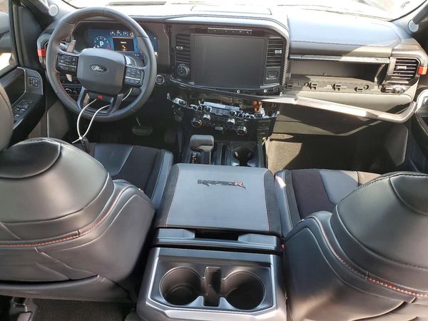 2024 FORD F150