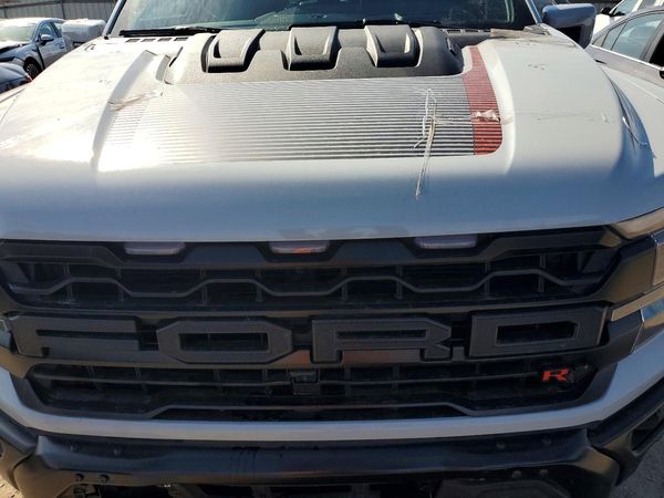 2024 FORD F150