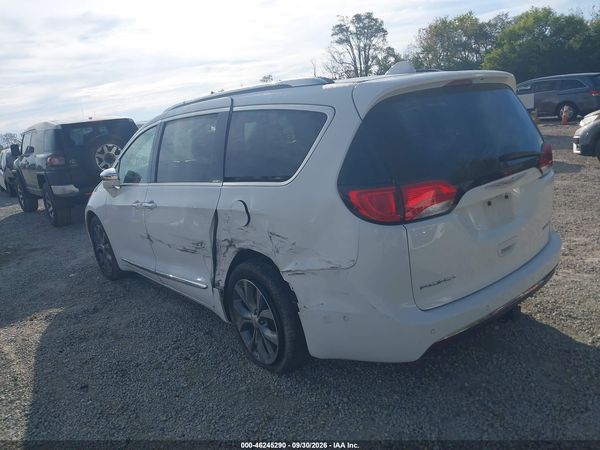 2017 CHRYSLER PACIFICA LIMITED — I3