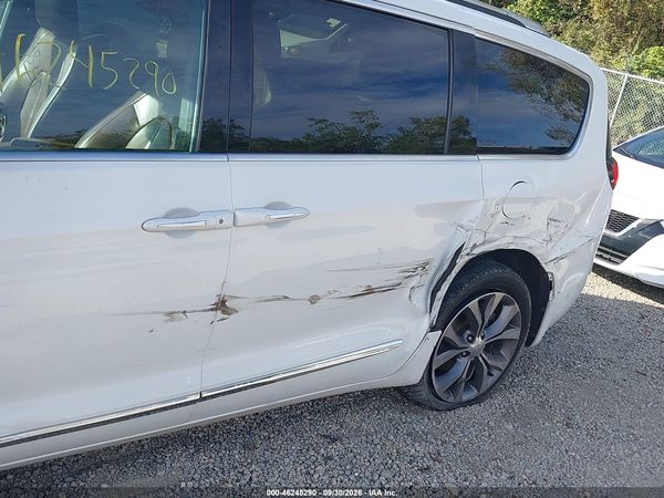 2017 CHRYSLER PACIFICA LIMITED — I6