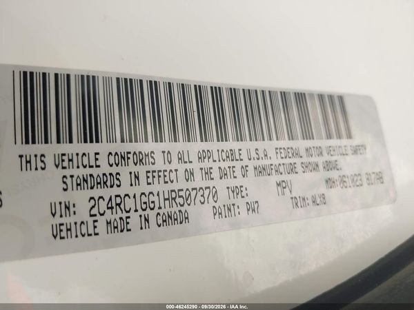 2017 CHRYSLER PACIFICA LIMITED — I9