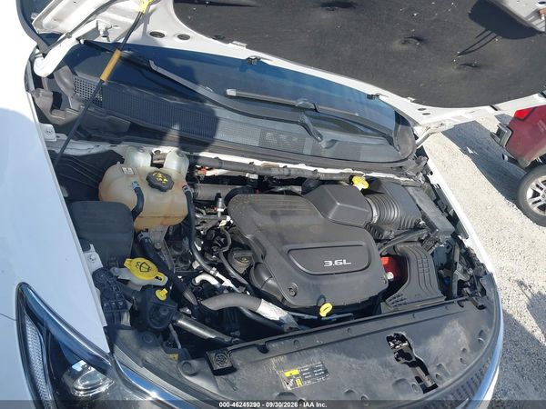 2017 CHRYSLER PACIFICA LIMITED — I10
