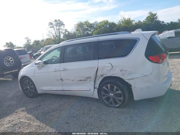 2017 CHRYSLER PACIFICA LIMITED — I117