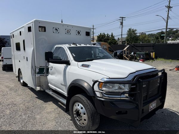 2022 RAM 4500 CHASSIS TRADESMAN/SLT — I1