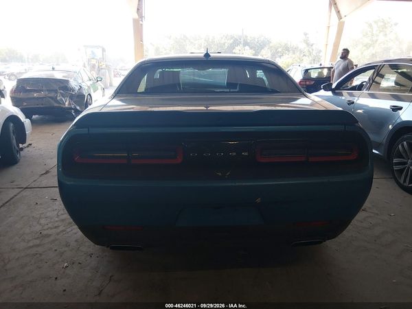 2015 DODGE CHALLENGER SXT PLUS — I119