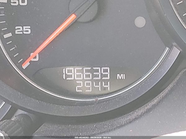 2016 PORSCHE CAYENNE — I118
