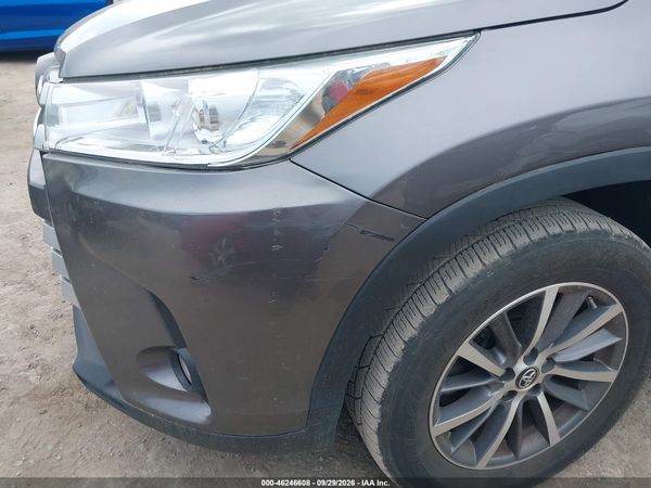 2019 TOYOTA HIGHLANDER XLE — I6