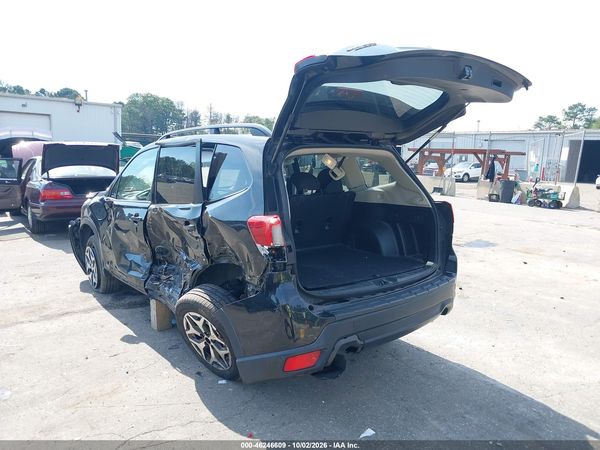 2019 SUBARU FORESTER PREMIUM — I3