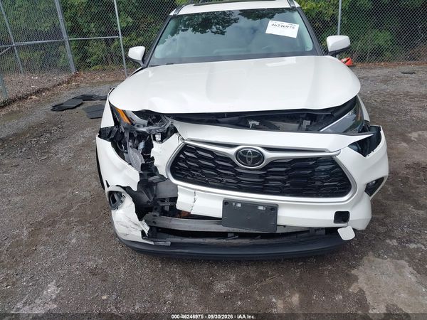 2021 TOYOTA HIGHLANDER XLE — I6