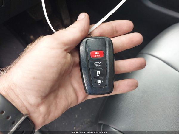 2021 TOYOTA HIGHLANDER XLE — I11