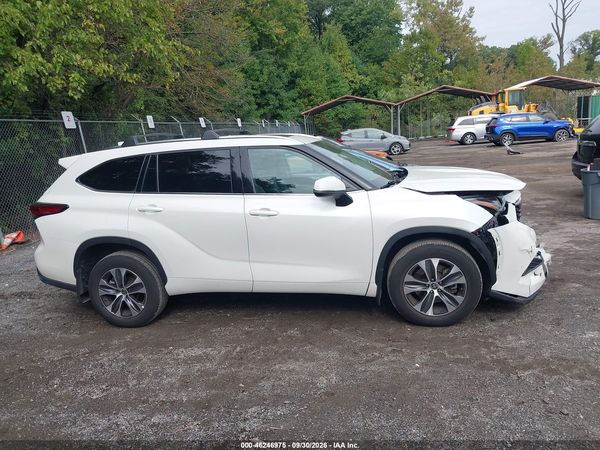 2021 TOYOTA HIGHLANDER XLE — I116