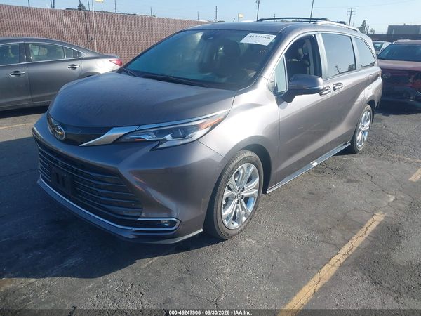 2023 TOYOTA SIENNA — I2